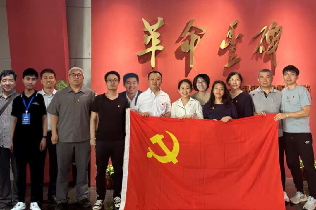 在庆祝中国共产党成立105周年之际