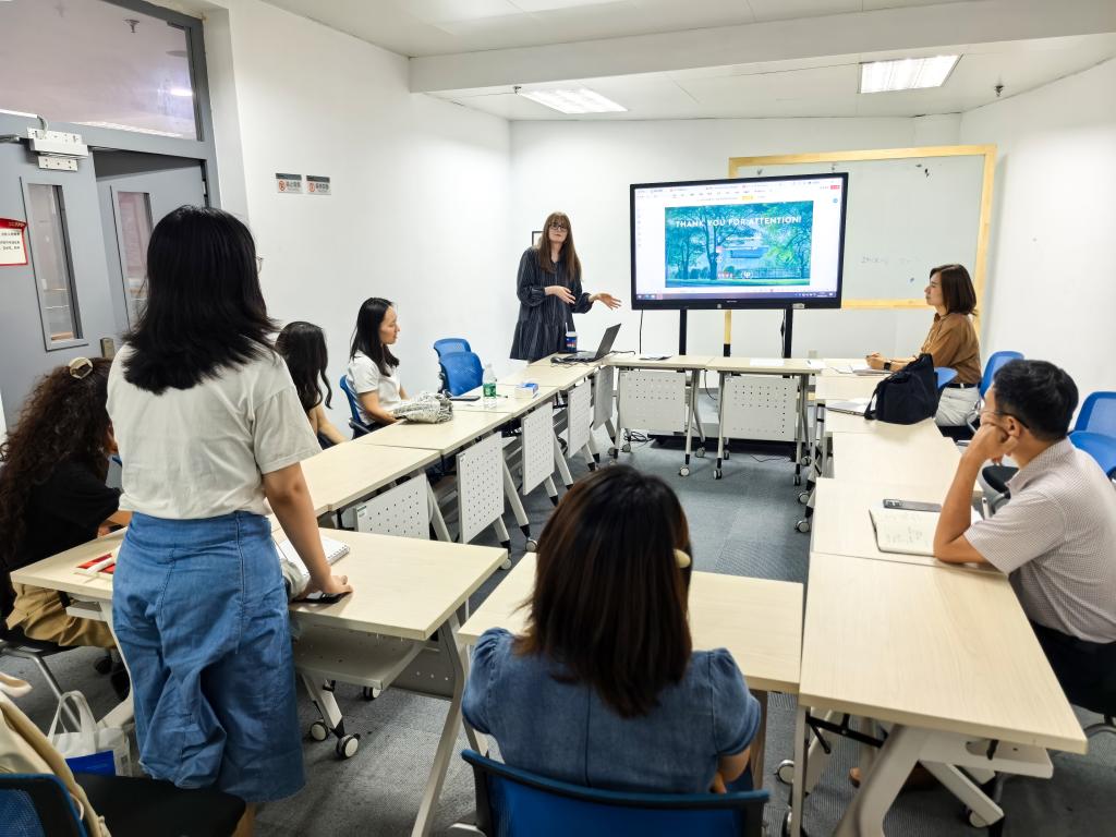 三校合作基础扎实