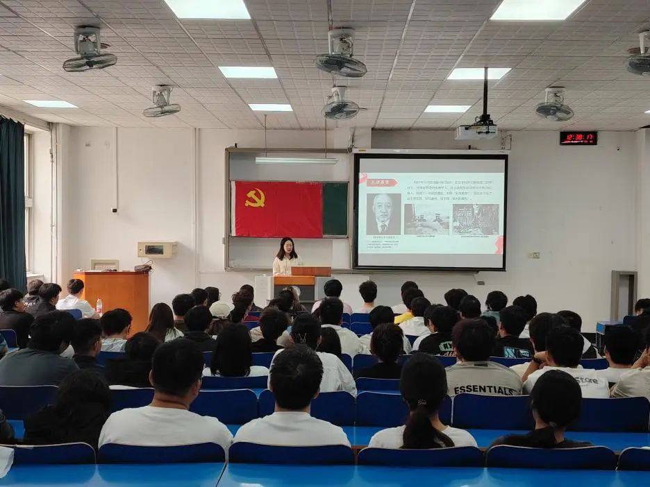 为强化入党积极分子和入党申请人理想信